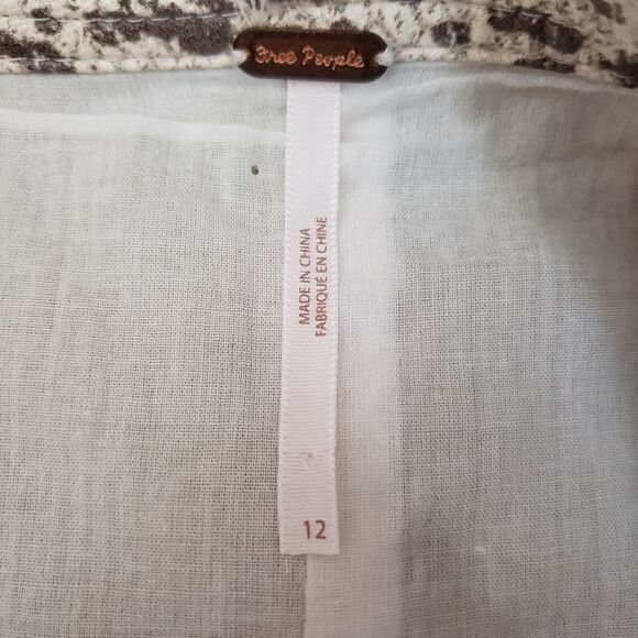 Free People Fake Out Leopard Skirt Sz 12 - Picture 5 of 7